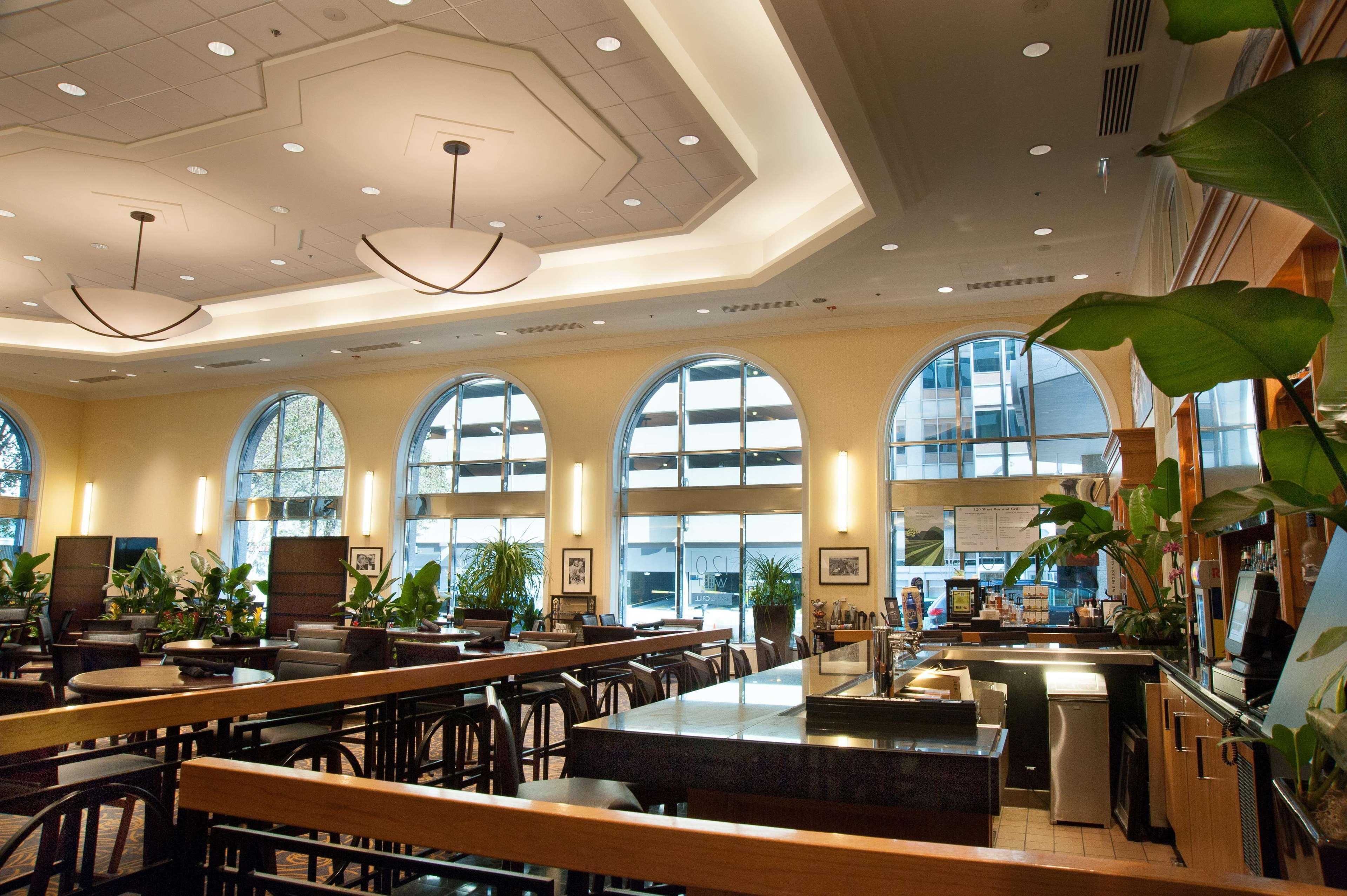 Hilton Indianapolis Hotel & Suites Eksteriør billede